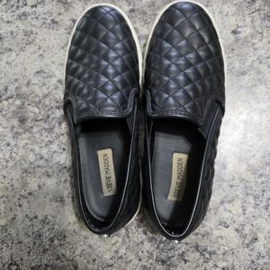 Steve Madden Black Quilted Women's Loafers